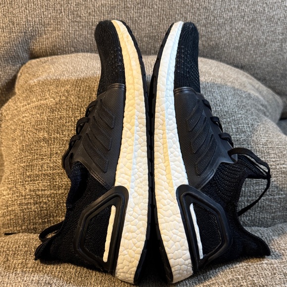 Adidas UltraBOOST 19 Black and White Sneakers Size 9.5 - Picture 8 of 8